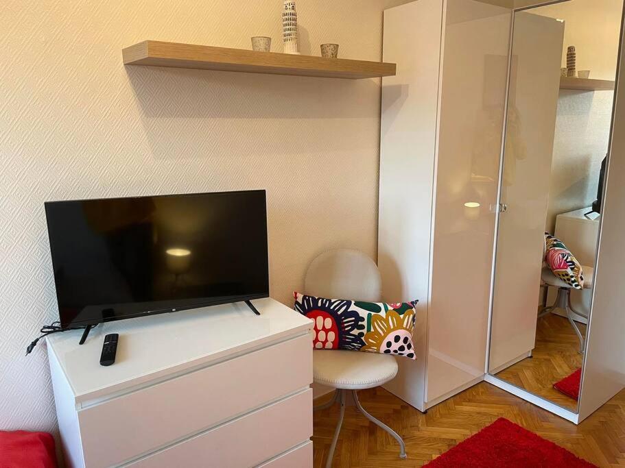 Apartament Pod Pawiem Ольштин Екстер'єр фото