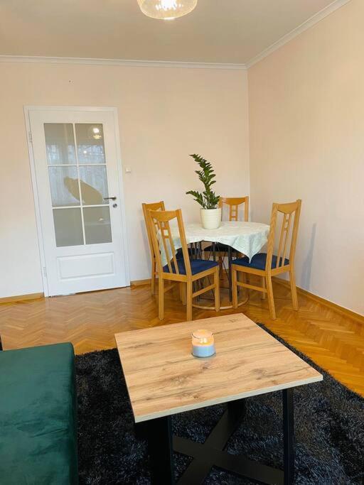 Apartament Pod Pawiem Ольштин Екстер'єр фото